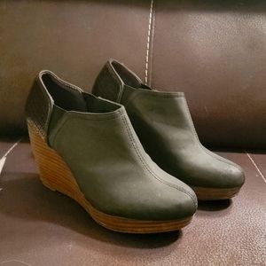 Dr. Scholls. Wedge. Bootie. Size 7 womens.